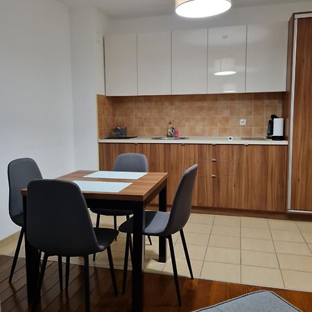 Apartman Esperanza Vrnjačka Banja Kültér fotó